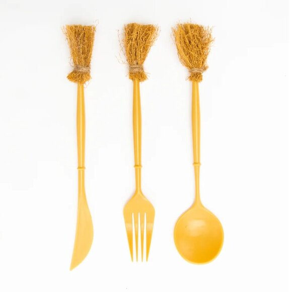 Ma Fete Witches Broom Halloween Plastic Cutlery Set of 8 - Picture 1 of 7